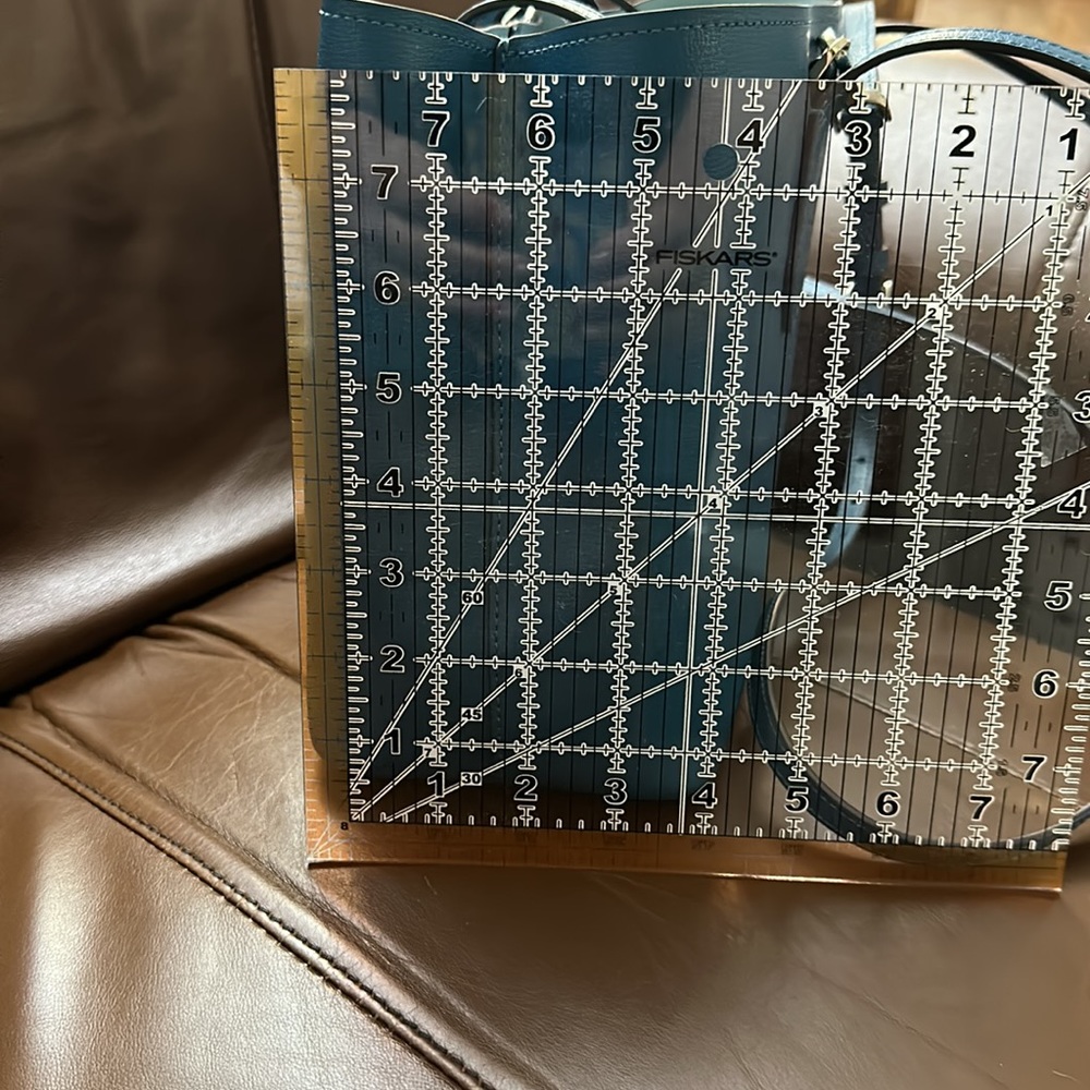 Kate Spade Tote - Picture 6 of 6